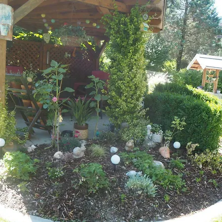 Ferienwohnung-nassfeld-haus Umschaden 公寓